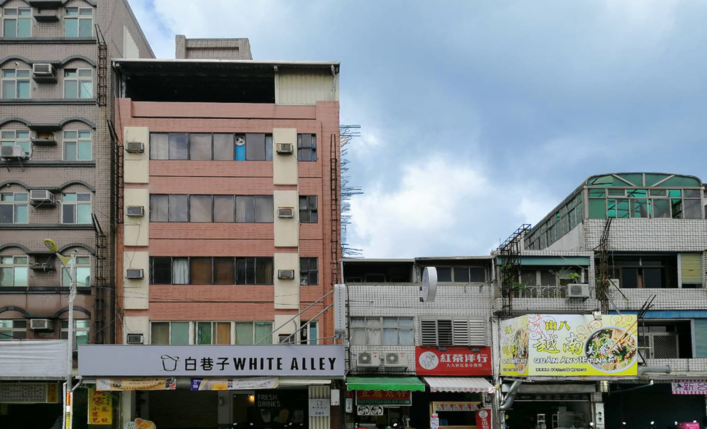 圖說:中山路上舊居幾經易主已成了越南美食餐廳。攝影/吳麗華 圖說:中山路上舊居幾經易主已成了越南美食餐廳。攝影/吳麗華